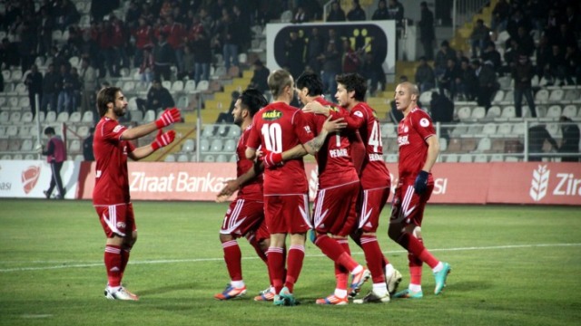 Polball.club - ทีเด็ด บ้านผลบอล ซูเปอร์ลีก ตุรกี : เกนเคลอร์บิลิจี้ -vs- บู ร์ซาสปอร์